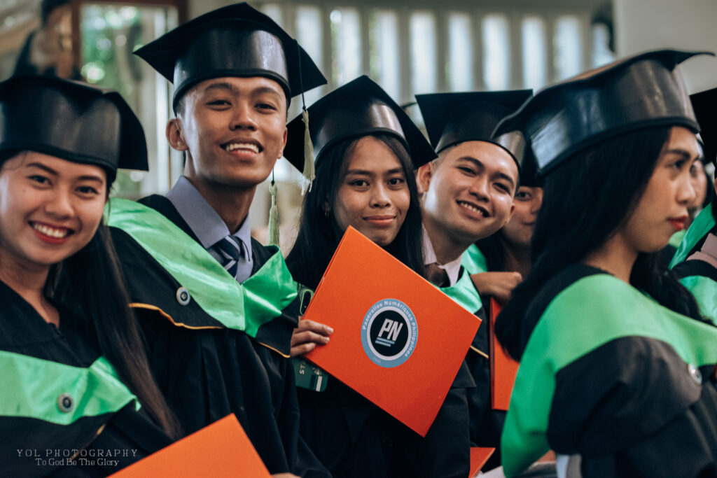 Jeunes diplômés de Passerelles Numériques